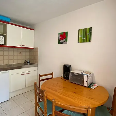 Apartman Rez-de-jardin : Piscine Proche - Fr-1-732-8 *